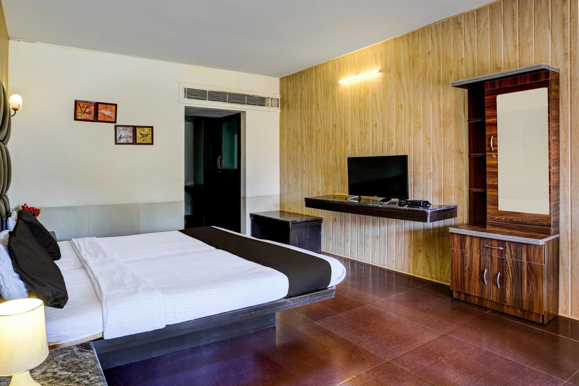 Collection O Martins Inn Arnalapada ภายนอก รูปภาพ